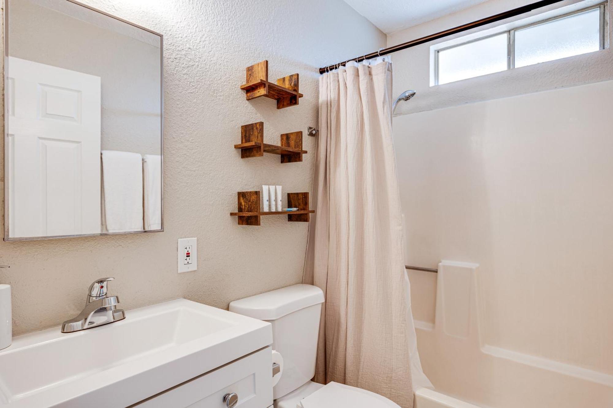 Convenient Joshua Tree Apartment - Walk To Town! 외부 사진